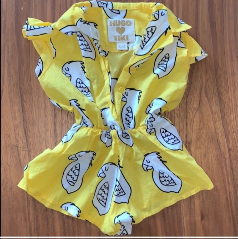 Hugo Loves Tiki bright yellow parrot Romper 6-12M